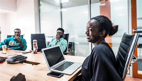 F­a­s­t­ ­F­o­r­w­a­r­d­ ­V­e­n­t­u­r­e­ ­S­t­u­d­i­o­,­ ­f­i­k­i­r­d­e­n­ ­ö­l­ç­e­ğ­e­ ­A­f­r­i­k­a­ ­s­t­a­r­t­u­p­’­l­a­r­ı­ ­i­n­ş­a­ ­e­d­i­y­o­r­